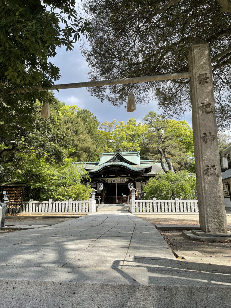 注連石（しめいし）